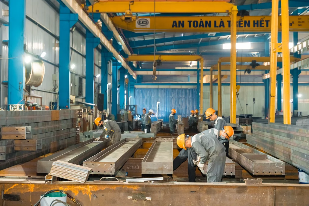 Sản xuất kết cấu thép